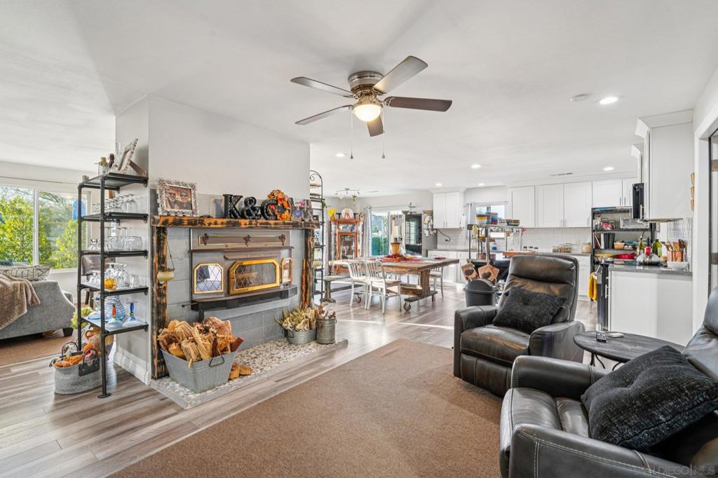 MLS #250043633SD image #5