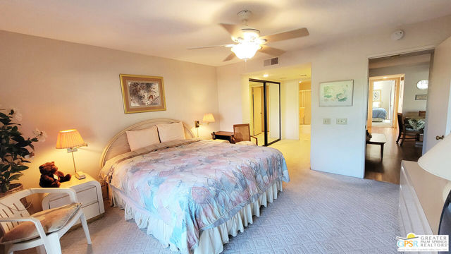 2700 E Mesquite Avenue, Palm Springs CA: https://media.crmls.org/mediaz/2727ae68-c71c-4965-a347-f78779c6e682.jpg