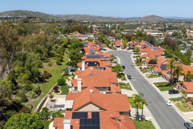 16504 Calle Pulido, San Diego CA: https://media.crmls.org/mediaz/2728d3b6-2990-42c8-8fd0-d4e5d915f276.jpg