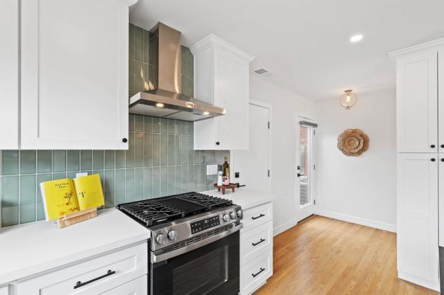 21476 Orange Avenue, Castro Valley CA: https://media.crmls.org/mediaz/2729c5fa-291b-4446-acf3-206671280e6e.jpg