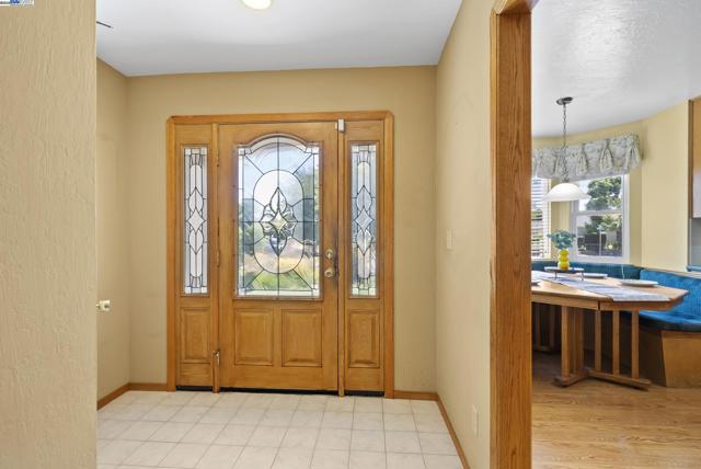 4301 Norris Rd, Fremont CA: https://media.crmls.org/mediaz/272a91ae-1de1-48fd-9597-ed6822325131.jpg