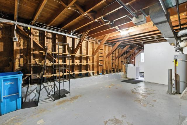 662 Colby Street, San Francisco CA: https://media.crmls.org/mediaz/272b120c-bd13-4bfb-a2db-dd1379a9348c.jpg