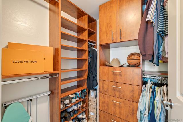253 10Th Ave, San Diego CA: https://media.crmls.org/mediaz/272b58d9-d1e2-409b-84bc-8550743b75c0.jpg