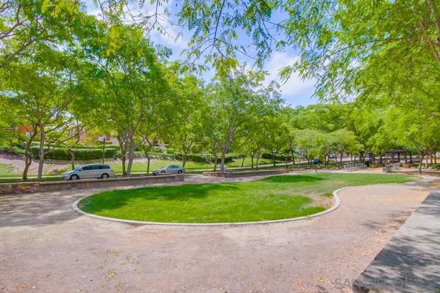 10477 YELLOW ROSE LANE, San Diego CA: https://media.crmls.org/mediaz/272c31f8-7fac-4d38-bf5e-40deb10feb7b.jpg