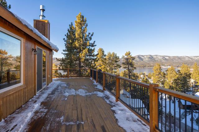 Detail Gallery Image 13 of 42 For 841 Sky High Dr, Big Bear Lake,  CA 92315 - 4 Beds | 3/1 Baths