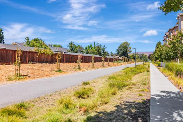 2973 Pescadero Terrace, Fremont CA: https://media.crmls.org/mediaz/272c5d85-77c3-463e-a3bd-7c9350c17e06.jpg