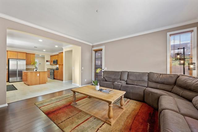 2954 Rangpur Court, Escondido CA: https://media.crmls.org/mediaz/272d06df-4649-48ea-aef5-56a6e77ee7dc.jpg