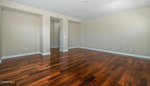 Image 31 of 46 For 7375 Elk Run Way