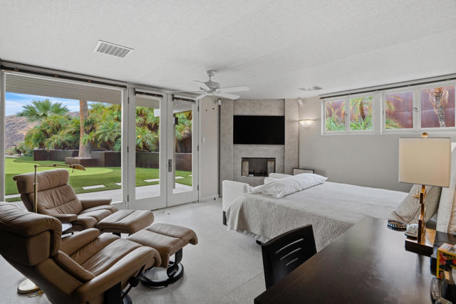 855 W Coronado Avenue, Palm Springs, CA 92262