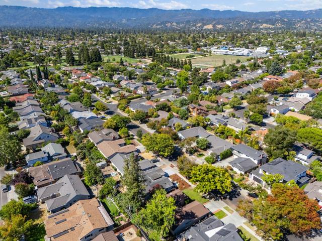 1158 Lockhaven Way, San Jose CA: https://media.crmls.org/mediaz/272d551e-209e-4764-a574-c8090d31c4b3.jpg