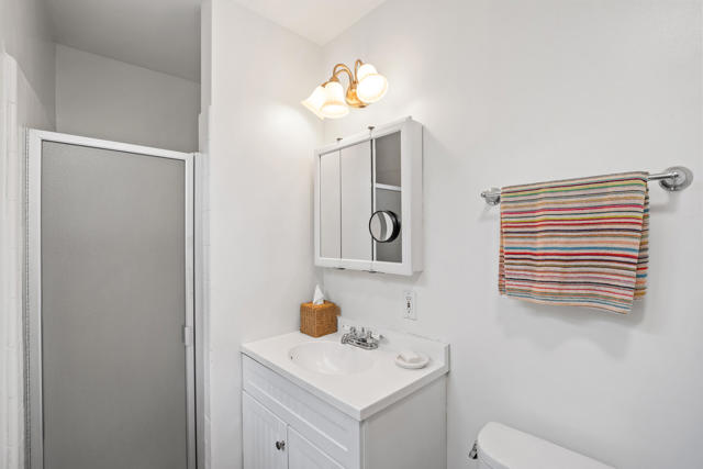 5324 Felice Place, Woodland Hills CA: https://media.crmls.org/mediaz/272f3f41-4b2e-40b8-865d-8ec605daef71.jpg