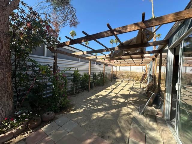 15 Lazy B Drive, Palm Desert CA: https://media.crmls.org/mediaz/272fc7a4-f882-4b09-ae86-6d51f8e88158.jpg