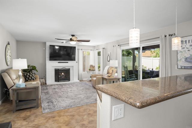 1990 Willowbrook Drive, Oceanside CA: https://media.crmls.org/mediaz/2730dd9e-47e1-486f-beb3-e5cef7113095.jpg
