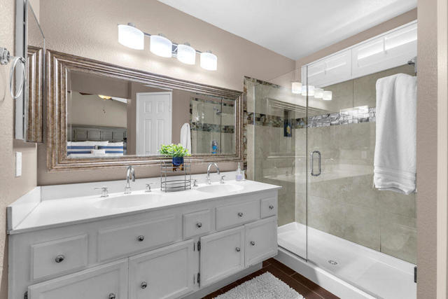 44310 Villeta Drive, La Quinta CA: https://media.crmls.org/mediaz/27310b5b-23e1-4dfd-a685-a31f51cf7168.jpg