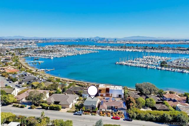 812 San Antonio Pl, San Diego CA: https://media.crmls.org/mediaz/27317b98-55da-4edd-ab4e-9b92580bc36d.jpg