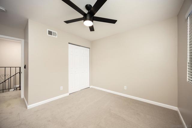 12126 Lemon Crest Dr, Lakeside CA: https://media.crmls.org/mediaz/27340a08-faba-4fef-9f6d-274dc1300fa1.jpg