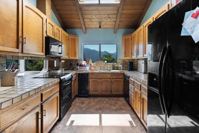 267 Crows Nest Drive, Boulder Creek CA: https://media.crmls.org/mediaz/273475cf-2d6e-4dad-a961-fc0a323f9846.jpg
