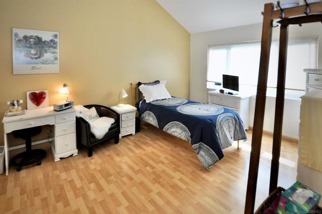10373 Caminito Banyon, San Diego CA: https://media.crmls.org/mediaz/2734ed3f-b050-45a7-8ce3-8286fa214c44.jpg