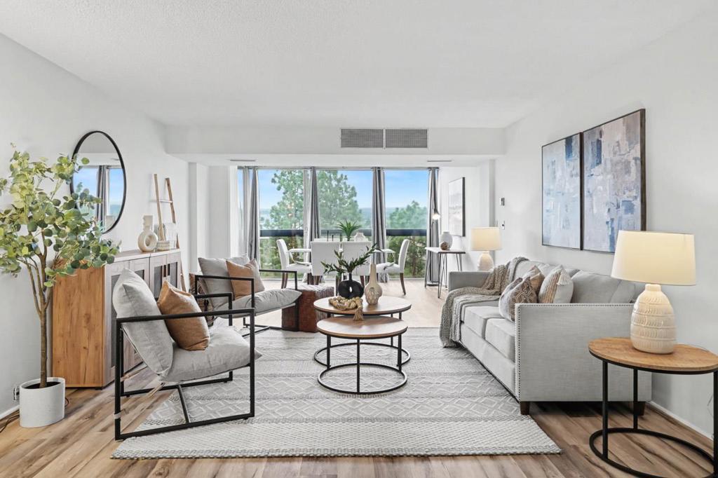 101 Alma Street #904