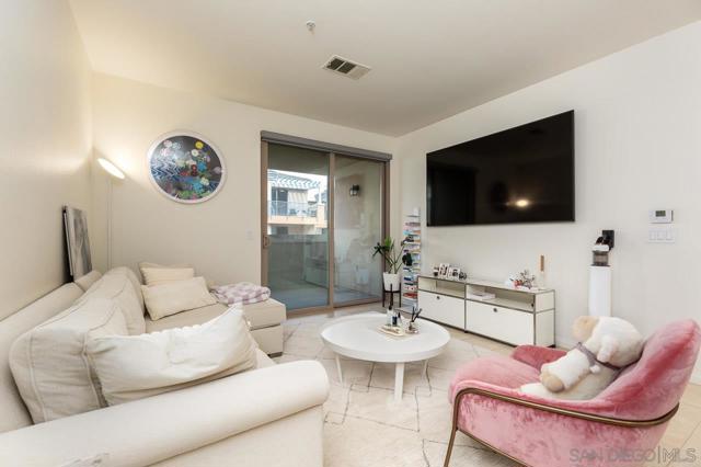 Details for 3877 Pell Pl  225, San Diego, CA 92130