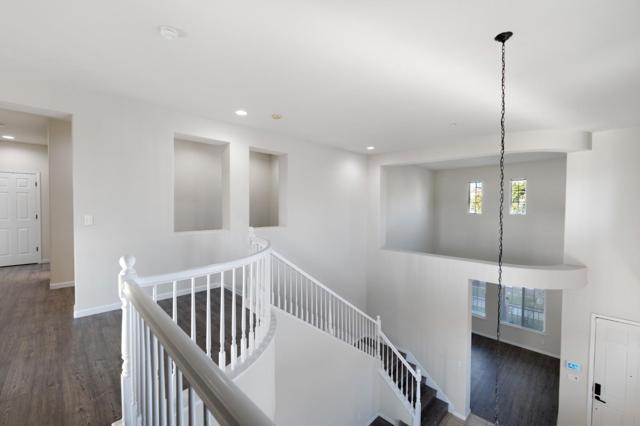 16341 Adobe Way, Lathrop CA: https://media.crmls.org/mediaz/27361c53-88eb-4a38-bd58-a9872a35fbda.jpg
