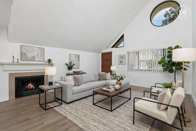 Detail Gallery Image 5 of 42 For 333 Melrose Dr. #F,  Vista,  CA 92083 - 1 Beds | 1 Baths