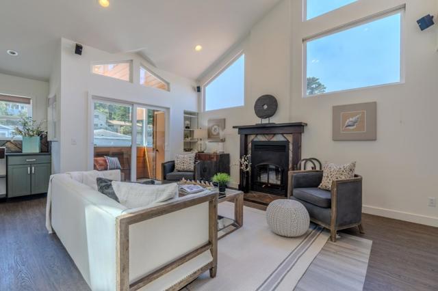 647 Canyon Drive, Pacifica CA: https://media.crmls.org/mediaz/2739c622-3187-4827-adcf-a228ce257668.jpg