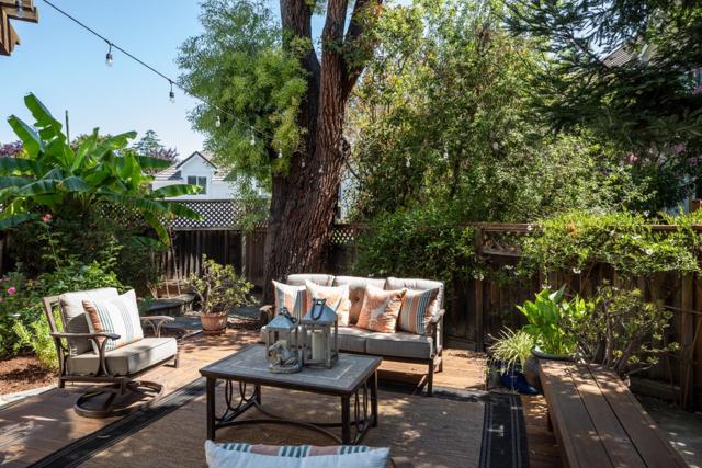 560 9th Avenue, Menlo Park CA: https://media.crmls.org/mediaz/2739ec52-40dc-4e11-a3fb-c4533e2cf2ad.jpg