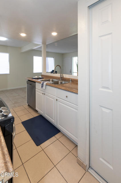 Detail Gallery Image 14 of 29 For 1231 Saratoga Ave, Ventura,  CA 93003 - 2 Beds | 1 Baths