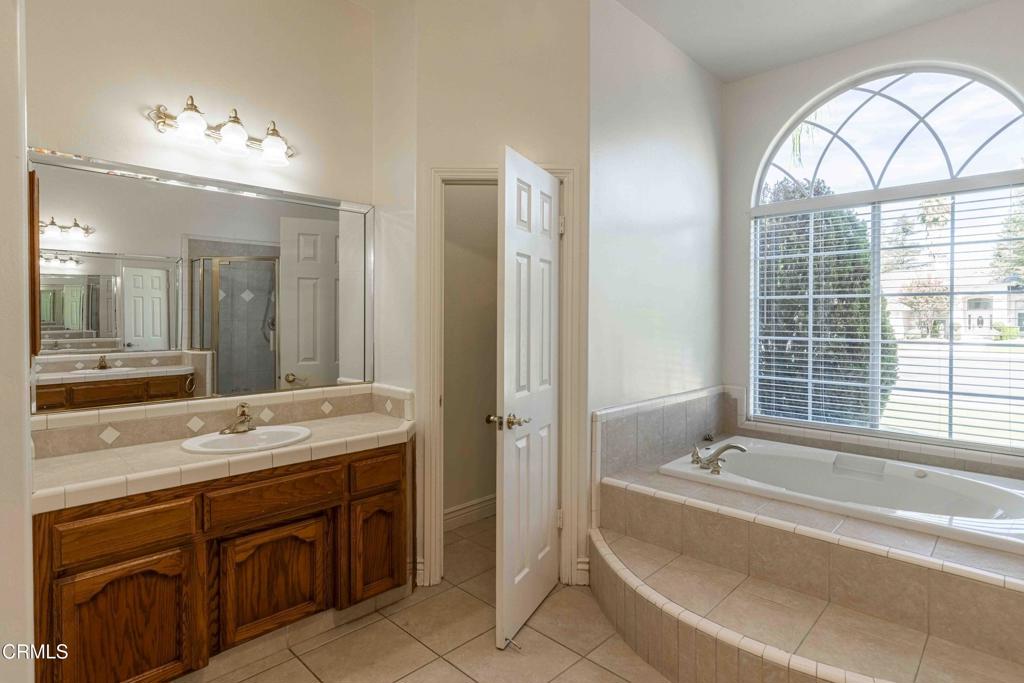 MLS #V1-31678 image #29