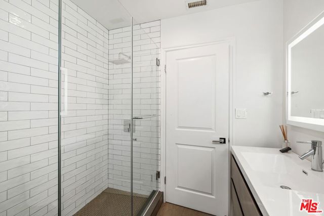 14357 Collins Street, Sherman Oaks CA: https://media.crmls.org/mediaz/273b66fd-c7d8-4cb7-900e-e6f1860c11c2.jpg