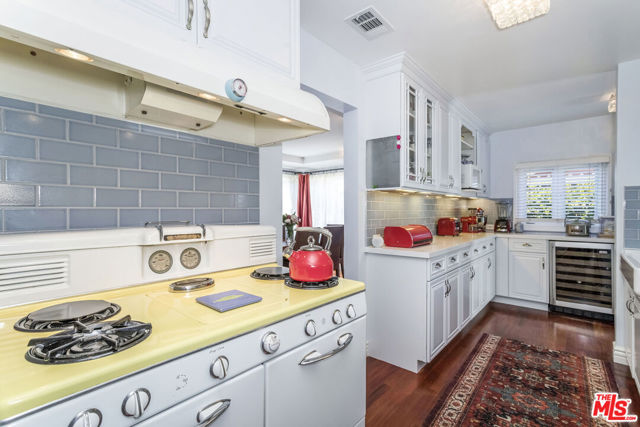 3734 Wade Street, Los Angeles CA: https://media.crmls.org/mediaz/273c1535-ffb0-49ac-986a-08f9326257c0.jpg