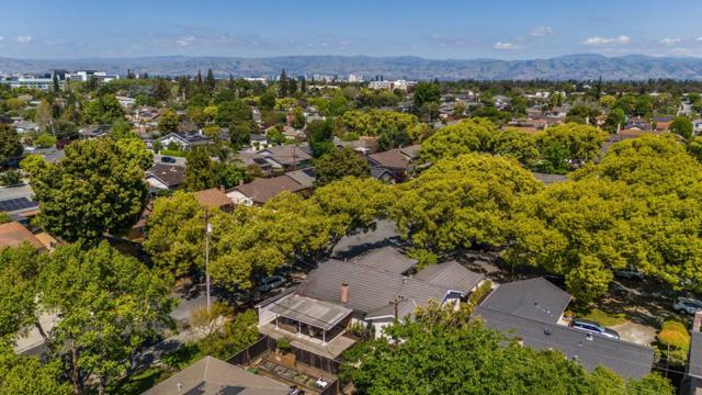 1175 Ravenscourt Avenue, San Jose CA: https://media.crmls.org/mediaz/273c9eb3-6f7a-497d-a50f-28fbe52c6f43.jpg