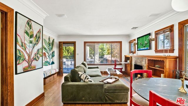 6155 Poppy Peak Drive, Los Angeles CA: https://media.crmls.org/mediaz/273cba99-887d-4bfd-b1f8-4ee813f5405a.jpg