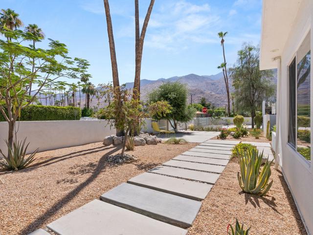 Image 11 of 46 For 958 Mesquite Avenue