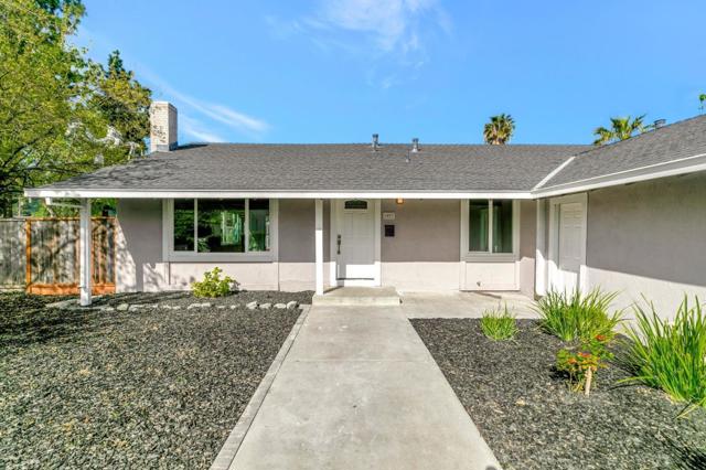 6097 Indian Avenue, San Jose CA: https://media.crmls.org/mediaz/273e3466-8b83-4bbe-8db6-f8c30dd78f65.jpg