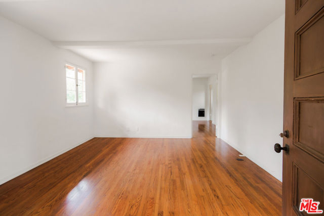 405 Toro Canyon Road, Carpinteria CA: https://media.crmls.org/mediaz/273f5dec-307e-4e22-97a3-2ffb33bd8a27.jpg