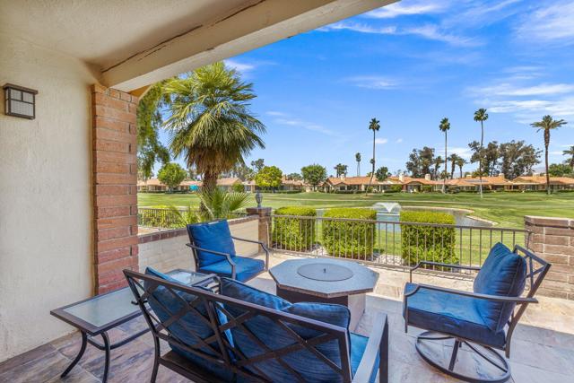 312 Castellana S, Palm Desert CA: https://media.crmls.org/mediaz/274024b5-eb2a-4b97-80c2-7f75f1ae7628.jpg