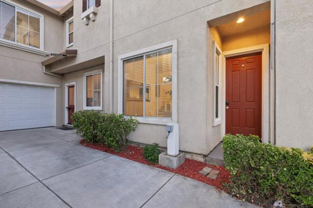 3455 Maroun Place, San Jose CA: https://media.crmls.org/mediaz/27408d56-d95e-4556-ac07-36feed161205.jpg