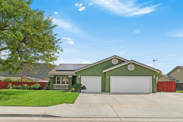 1643 Casper Road, San Jacinto CA: https://media.crmls.org/mediaz/27411ead-4c07-437a-96e8-1d58dfc8d40f.jpg