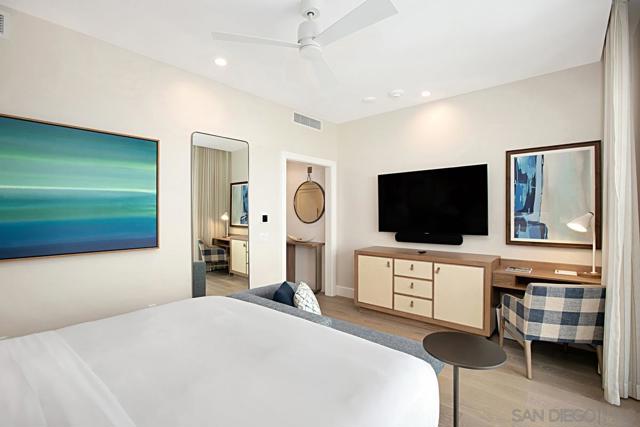 1500 Orange Ave, Coronado CA: https://media.crmls.org/mediaz/2741355c-0c23-4056-b4fb-2c5cfae0920c.jpg