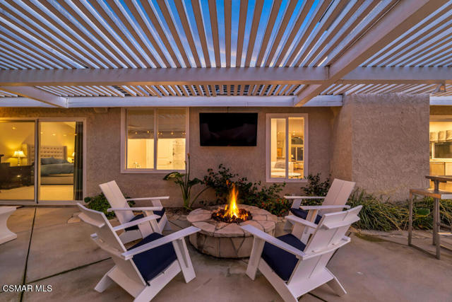 4953 Kilburn Court, Oak Park CA: https://media.crmls.org/mediaz/2743dde4-f51b-4ac9-b395-8f64bbf247de.jpg