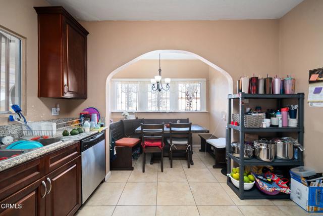 Detail Gallery Image 9 of 24 For 1935 Maine Ave, Long Beach,  CA 90806 - 3 Beds | 2 Baths