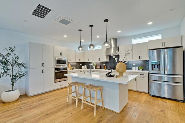 3040 Boyter Place, Santa Clara CA: https://media.crmls.org/mediaz/27459dcb-cfdc-4509-bb79-2802e1e7a97c.jpg