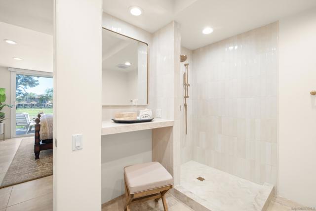 Image 21 of 33 For 119 Via Coronado