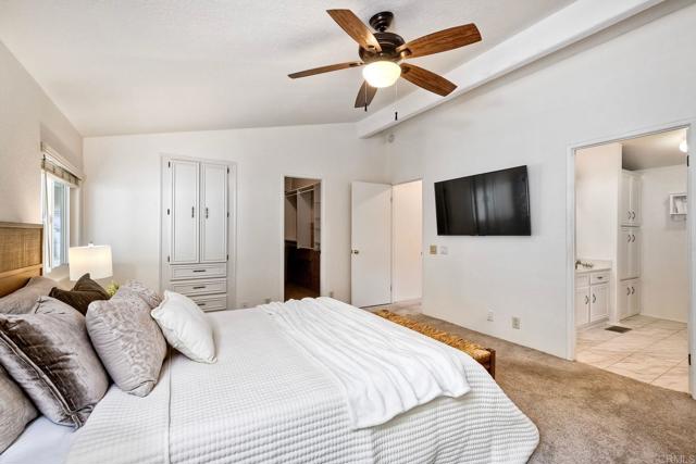 6496 Friendly Place, Carlsbad CA: https://media.crmls.org/mediaz/2746d55b-b766-4db4-a483-294f0fb04db0.jpg