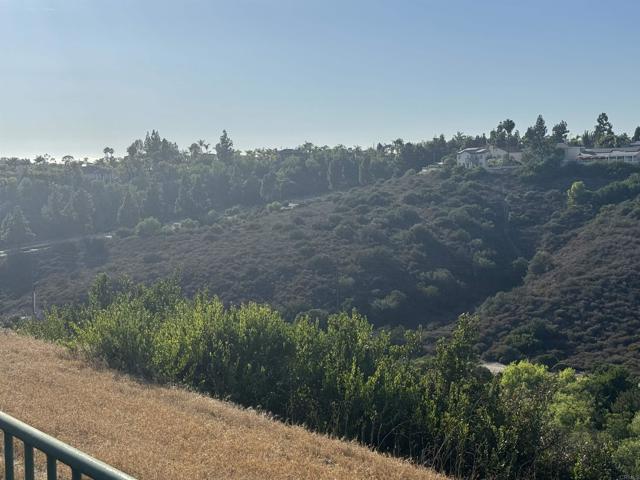 Detail Gallery Image 18 of 52 For 821 Verin Ln, Chula Vista,  CA 91910 - 5 Beds | 3 Baths