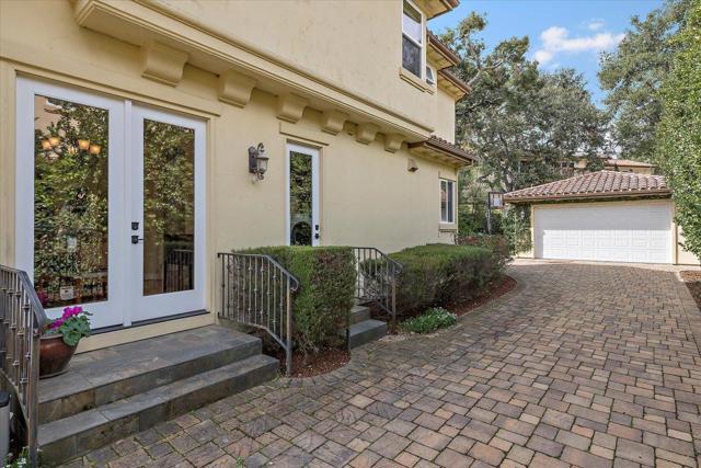 Image 33 of 35 For 933 Lundy Lane