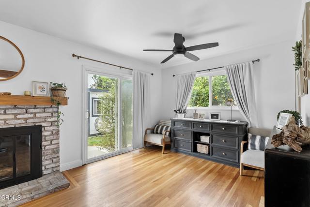 5490 Hunter Street, Ventura CA: https://media.crmls.org/mediaz/2747316e-93c6-48d2-9264-7bf6d325dfaf.jpg
