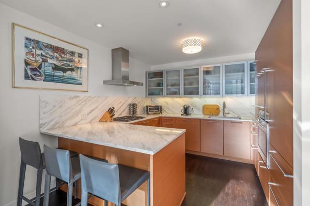 Image 8 of 39 For 301 Mission Street 36f